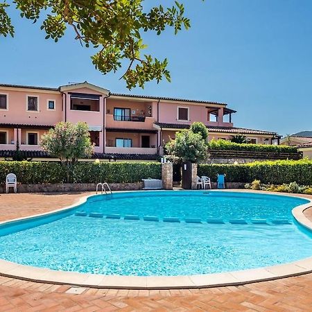 House In Residence With Swimming Pool 2 Km From The Sea Murta Maria Exterior foto